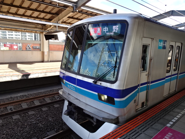 東京メトロ05系八千代中央入線