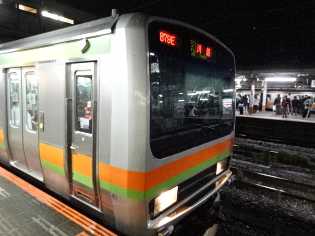 E231系3000番台拝島にて出発を待つ