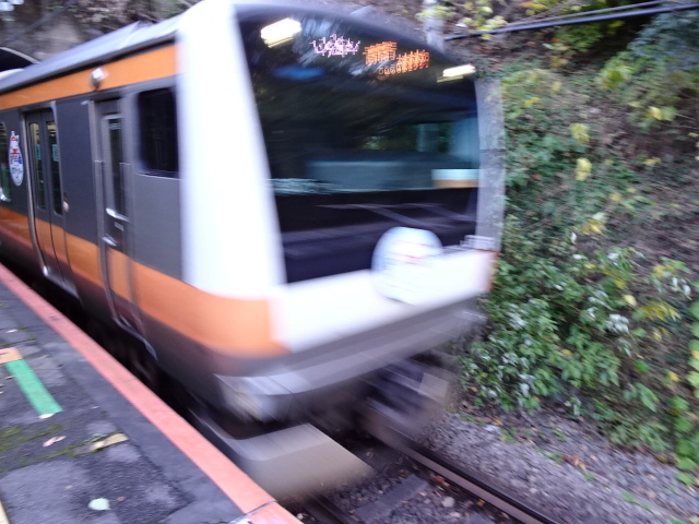 E233系0番台白丸入線