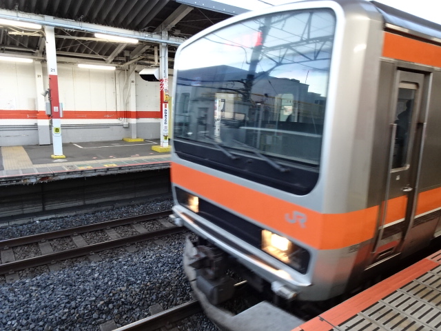 E231系0番台南浦和入線